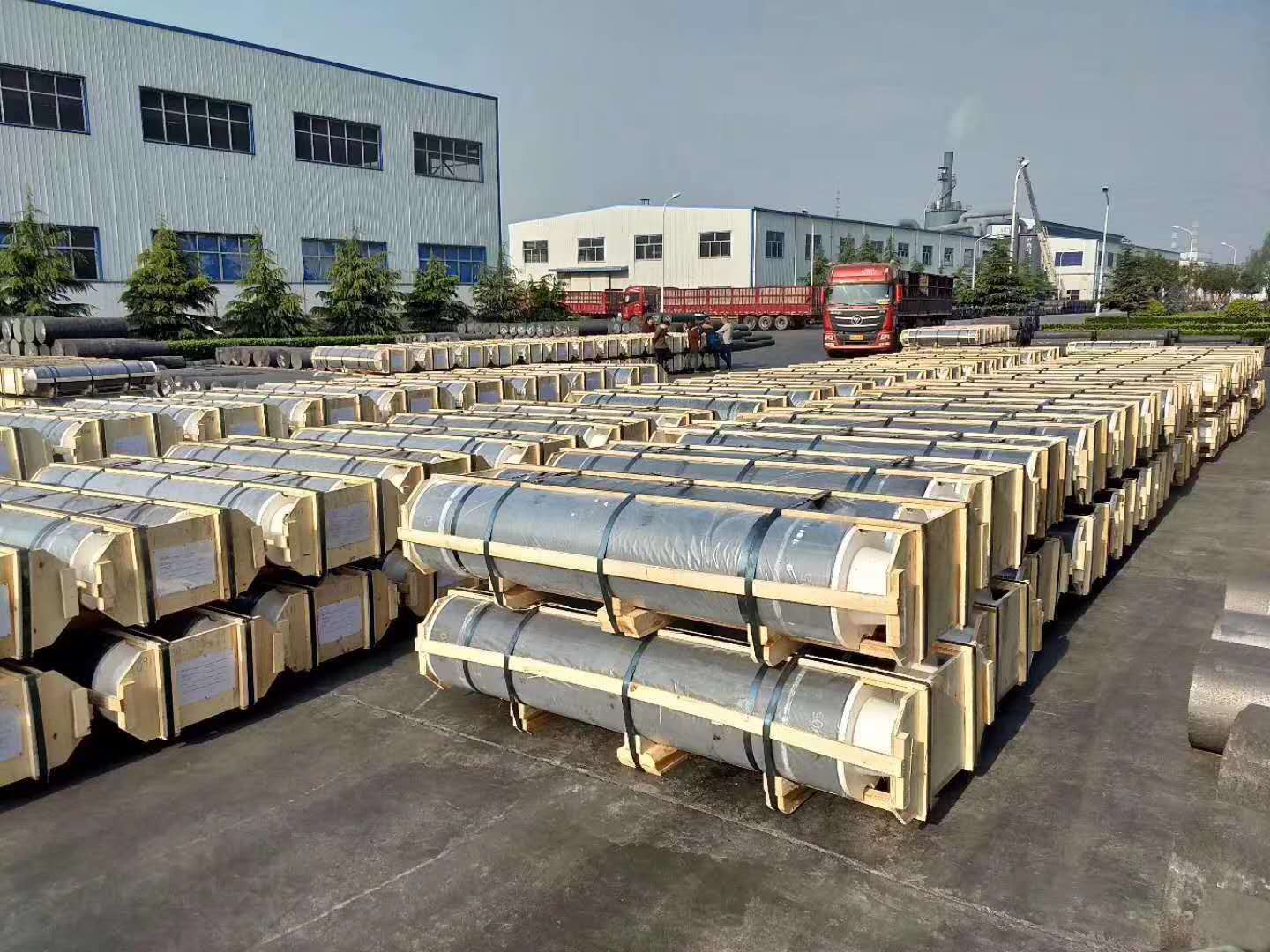 ����������̼�����޹�˾ʯī�缫�������գ������顢ɸ�֡����ϡ�����ѹ�͡����ա���ѹ���ա����α��ա�ʯī�������ӹ��ȹ����¶��ɡ�