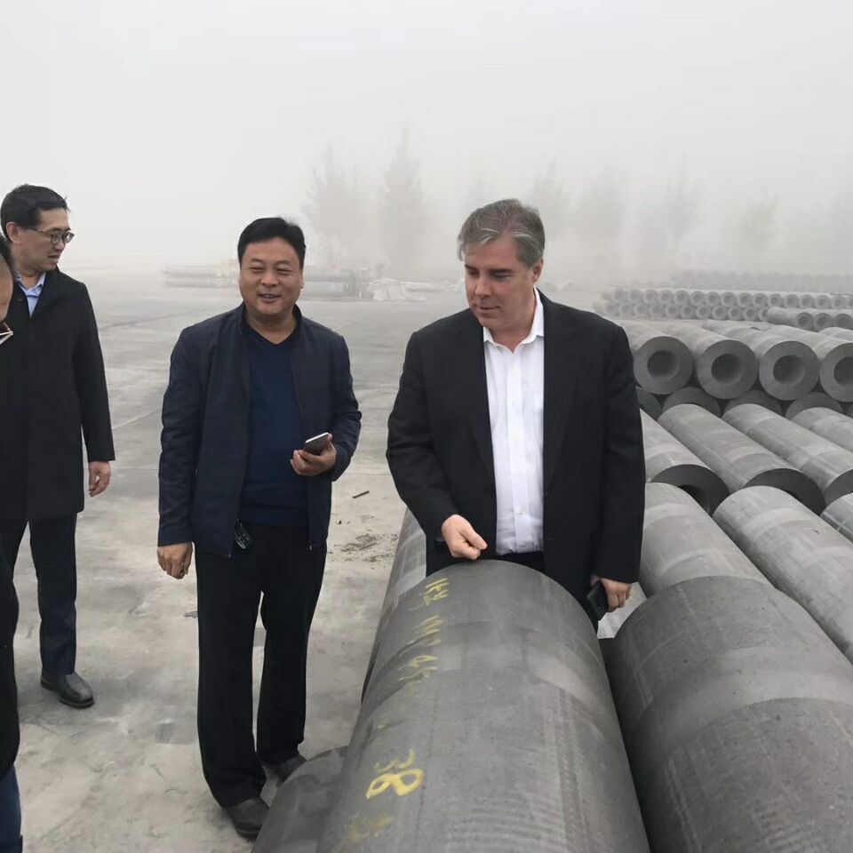 ����������̼�����޹�˾ʯī�缫�������գ������顢ɸ�֡����ϡ�����ѹ�͡����ա���ѹ���ա����α��ա�ʯī�������ӹ��ȹ����¶��ɡ�