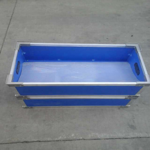 ���ܰ���Ҫ Ӧ���ڵ��ӣ���װ����е���Ṥ��������ʳƷ��ҽҩ��ũҩ���ҵ磬��棬װ�꣬�Ļ���Ʒ����ż��������﹤��ҽҩ�����ȸ�����ҵ������һ�����͵Ļ����Ͱ�װ���ϡ� PP�пհ���һ����ɫ�������ϣ�����Ӧ�÷ǳ��㷺���ڹ���Ŀǰ���������ã����������������ֽ��װ���ϣ����ڹ���һЩ��ҵҲ��������������װ�β����ã�PP�пհ���Ϊ��Ӧ�ù㷺��ʹ�÷��㣬�ֳ���ͨ�壬��㷺���ڹ�汳�����ľ߲��ϡ���ҵ��װ����Ʒ����ȣ��������������ת�䣬�ɲ�ж������䡢��Ʒ��װ���Լ������и���ȡ��пհ�һ����û�������Ⱦ�ɻ��������Ծ۱�ϩ��PP��������ϩ��HDPE����֬�͸��ָ����������ɣ�������һ�־�̼������PC���пհ壬�ֳ�����壬��������¡�塢PC�пհ壬���Ը����ܵĹ�������PC��֬�ӹ����ɣ�����͸���ȸߡ����ᡢ����������������ȡ���ȼ�����ϻ����ص㣬��һ�ָ߿Ƽ����ۺ����ܼ���׿Խ�����ܻ��������ϰ�ģ���Ŀǰ�������ձ���õ����Ͻ������ϡ�